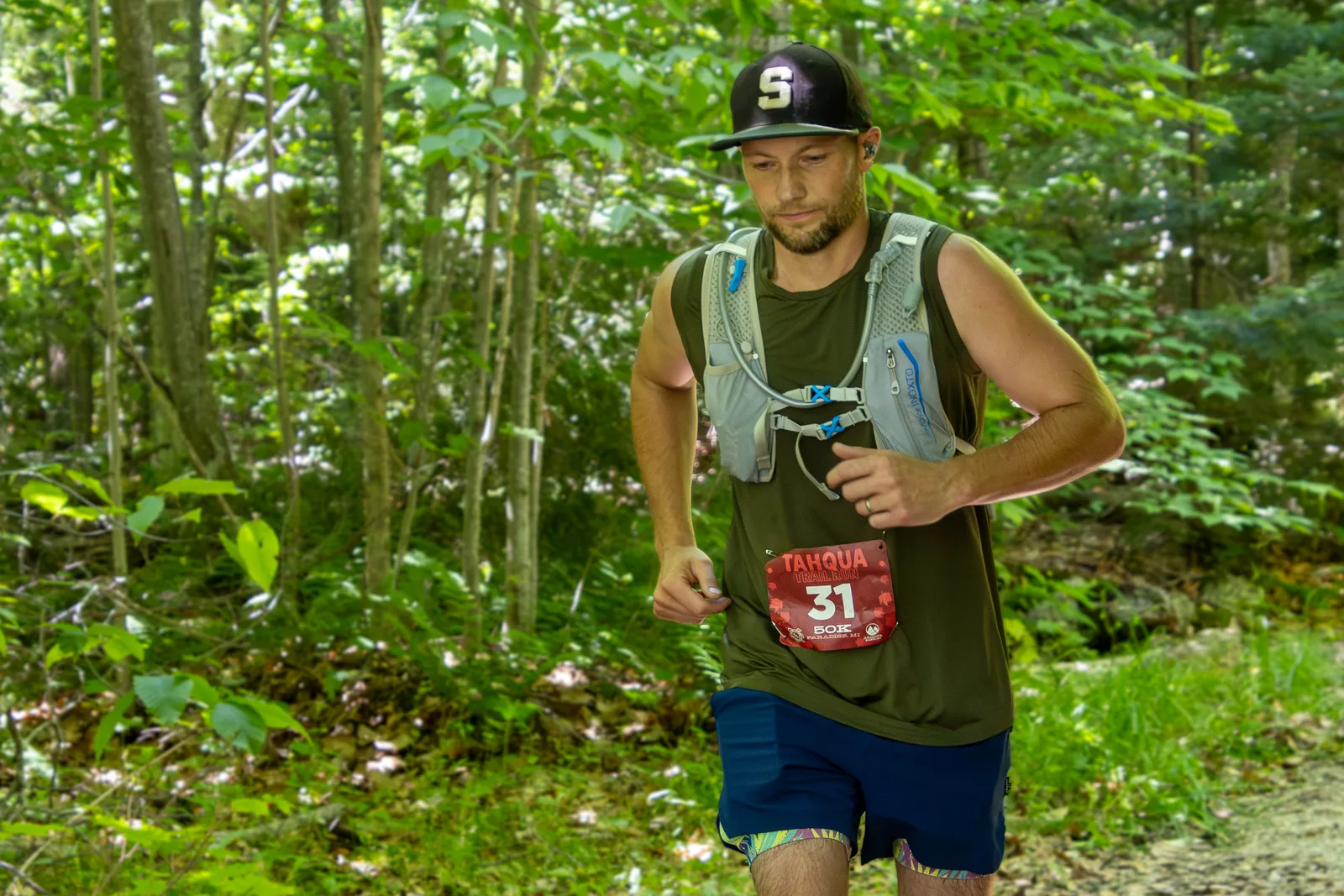 Runners at the Tahqua Trail Runs in the Upper Peninsula