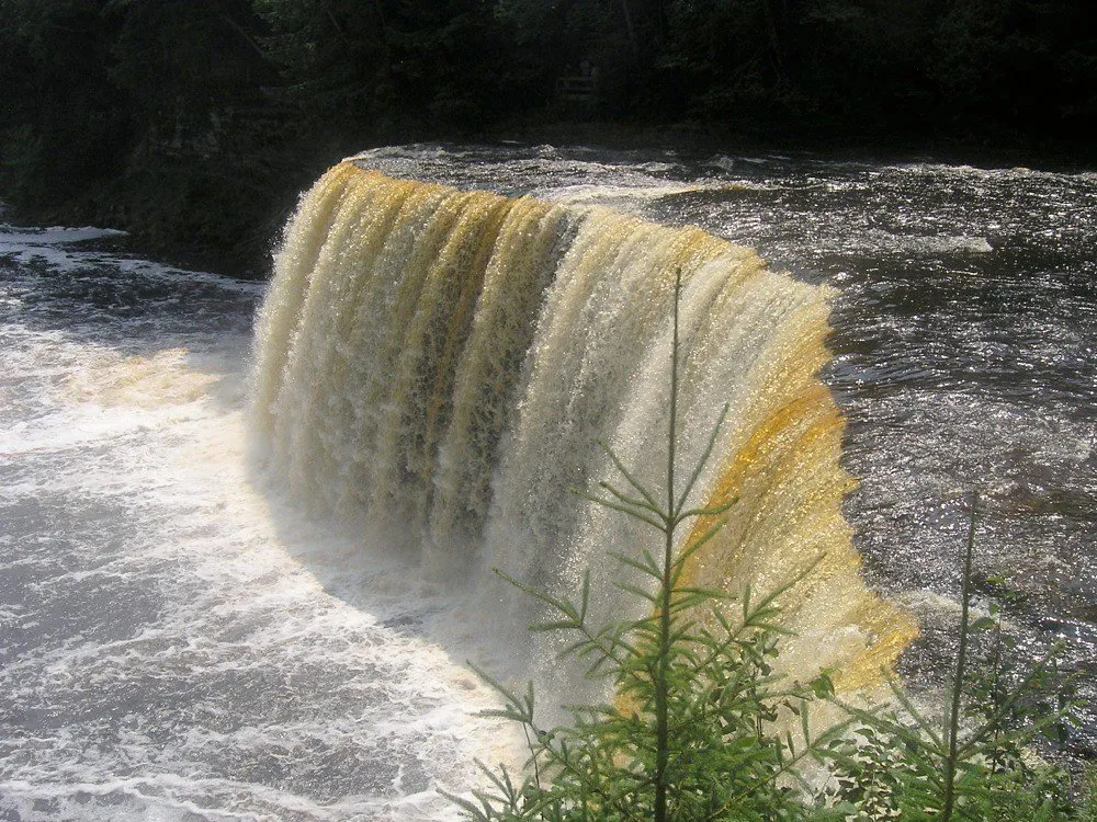 Tahquamenon Upper Falls